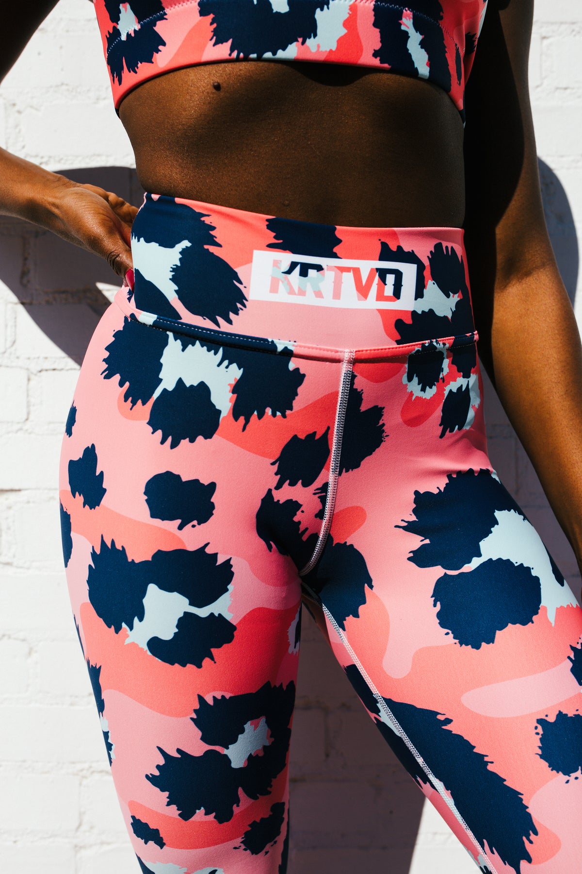 Trendy Cat Yoga Leggings (001)